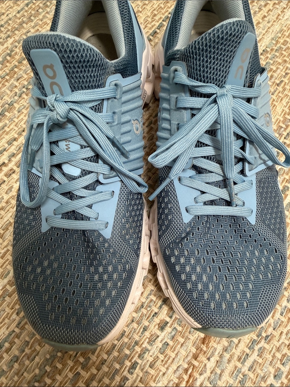 On Cloudswift Running Shoes - Picture 10 of 11